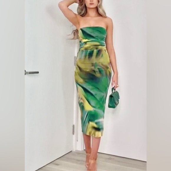 zara green tulle dress | Dresses | Zara Strapless Printed Nwt ZARA WOMAN COLLECTIONDress with